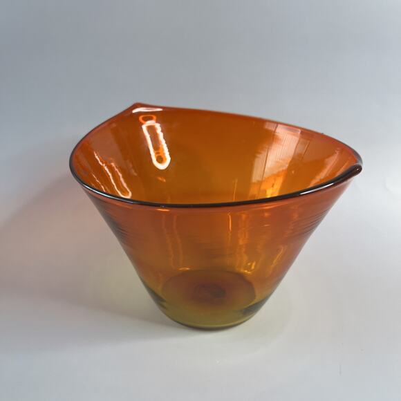 Vintage Blenko Amberina Glass Salad Bowl-Tangerine Glow-Smooth Sides-2 Bubbles - Picture 2 of 8